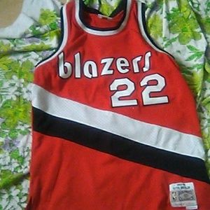 Men's basketball jersey